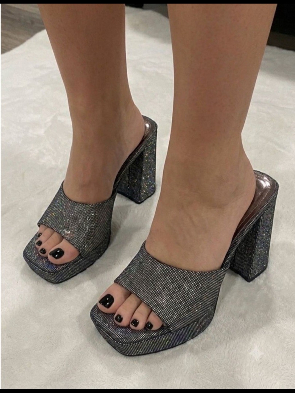 Bamboo Sparkle Open-Toe Block Heel Mules - Silver. Size 7.5